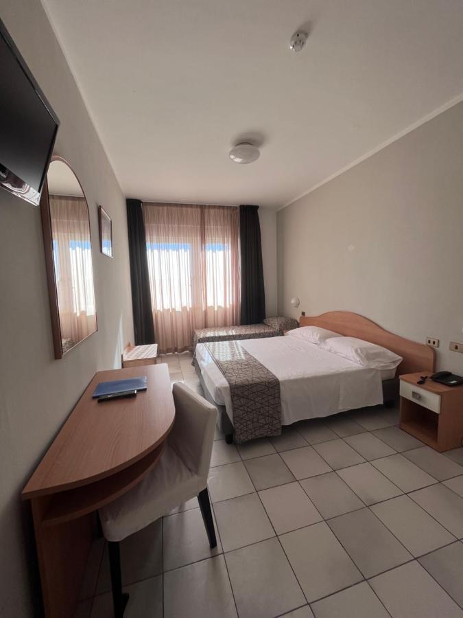 Hotel Letizia 폴로니카 외부 사진